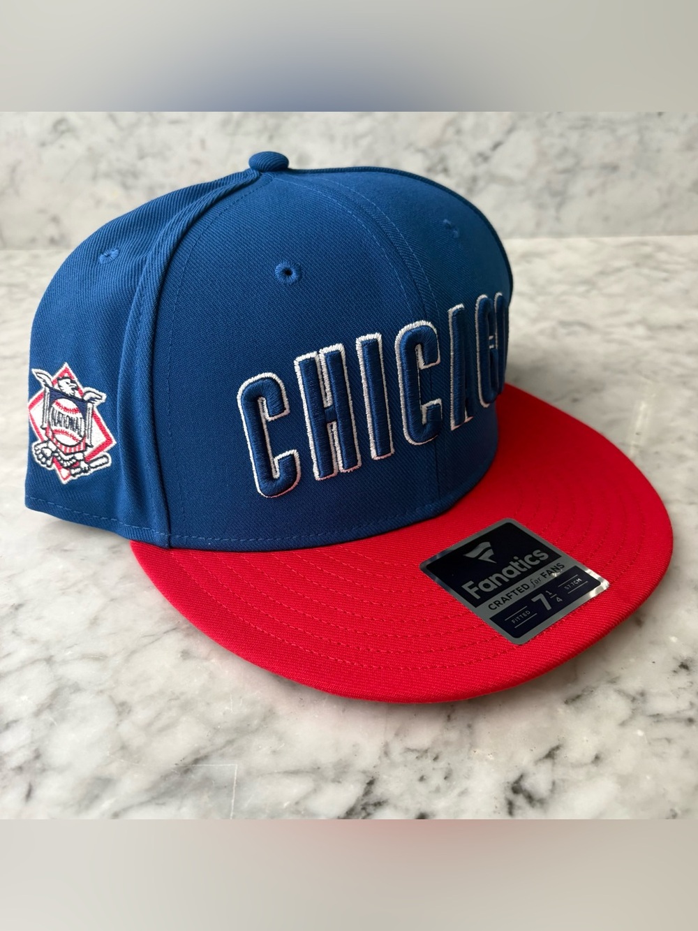 Chicago Cubs Fanatics Fundamental Two-Tone Fitted 7 1/4 Hat - Royal/Red MLB